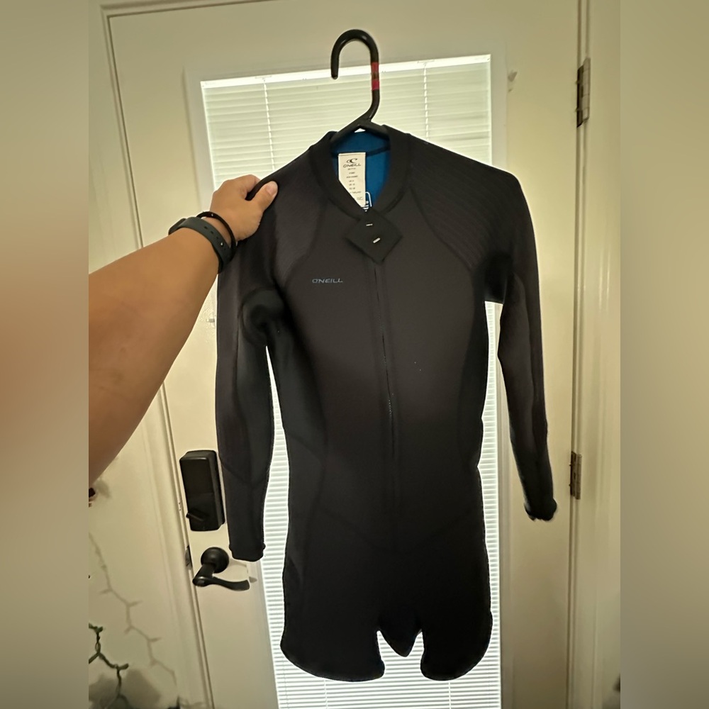 BRAND NEW WETSUIT